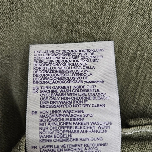 NYDJ Dayla Wide Cuff Capri Jeans Olive Green Embroidered Denim Petite 4P - Picture 8 of 9